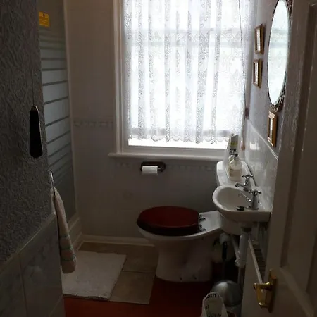 The Farthings Bed & Breakfast 4*