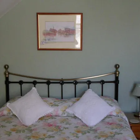 The Farthings Bed and Breakfast 4*