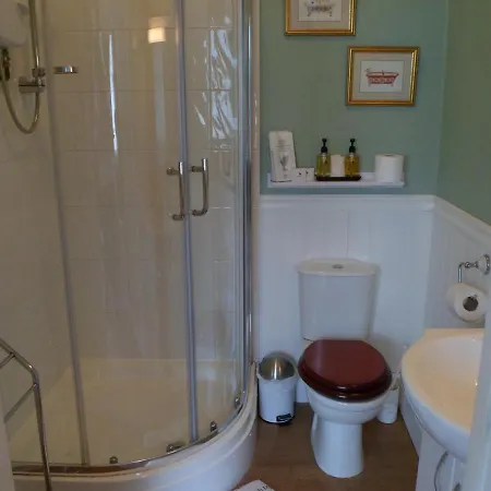 The Farthings Bed & Breakfast 4*